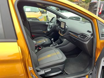 Car image 15