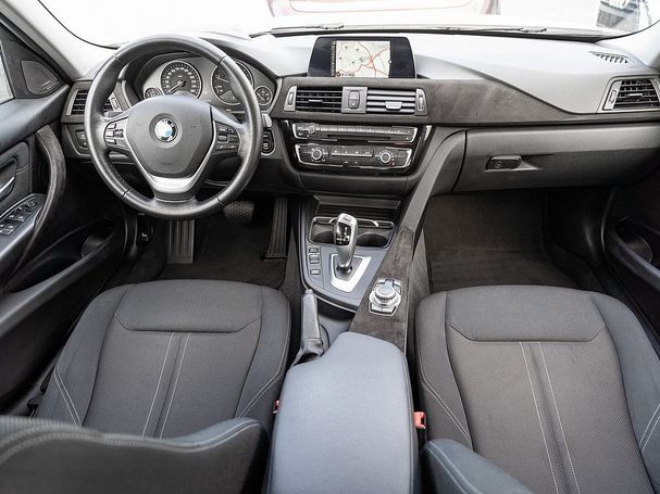 BMW 320d xDrive Advantage 140 kW image number 6