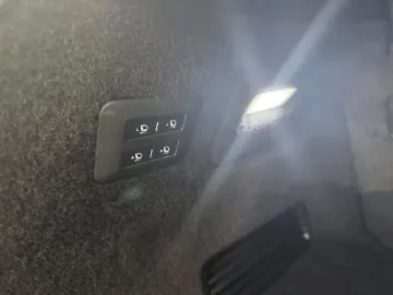 Car image 50