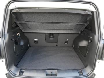 Car image 37