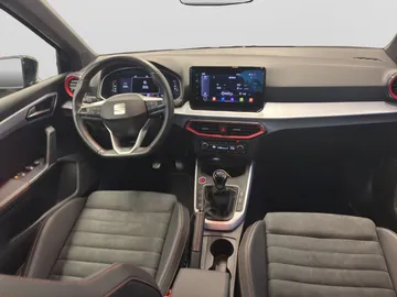 Car image 23