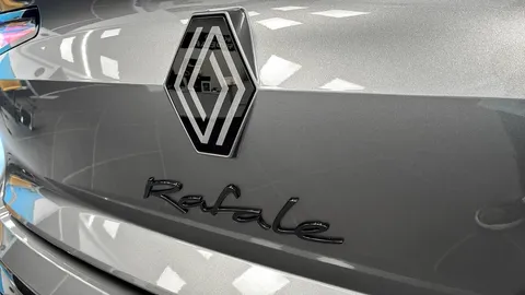Car image 25