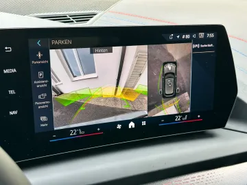Car image 38