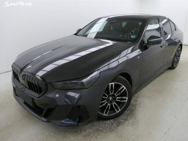 BMW 520d xDrive 145 kW image number 1