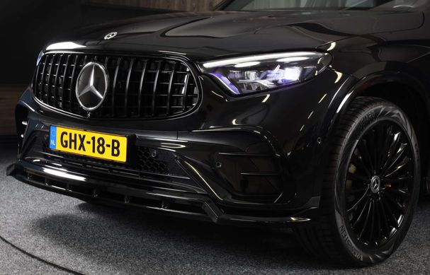 Mercedes-Benz GLC 300 e AMG Line 4Matic 230 kW image number 48