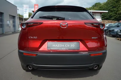 Car image 4