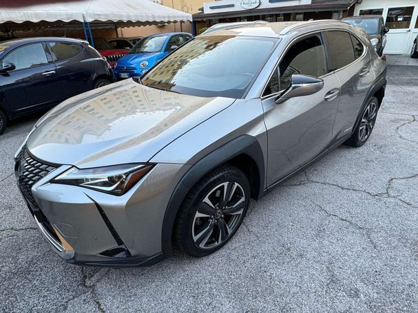 Lexus UX 250h 107 kW image number 1