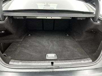 Car image 38