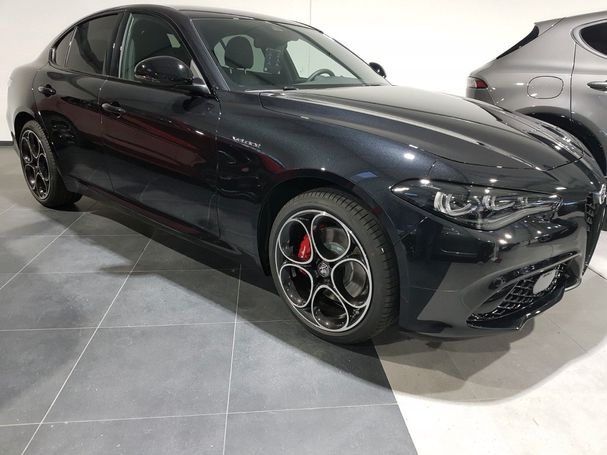 Alfa Romeo Giulia 2.0 Turbo 16V Veloce 206 kW image number 2