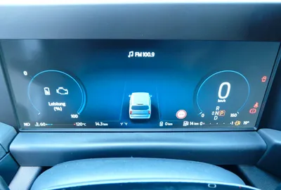 Car image 34