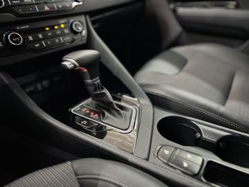 Car image 30