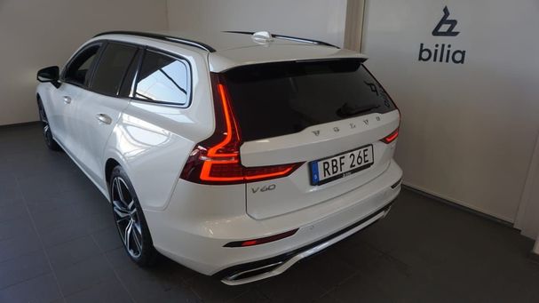 Volvo V60 T8 R Design AWD Recharge 293 kW image number 2