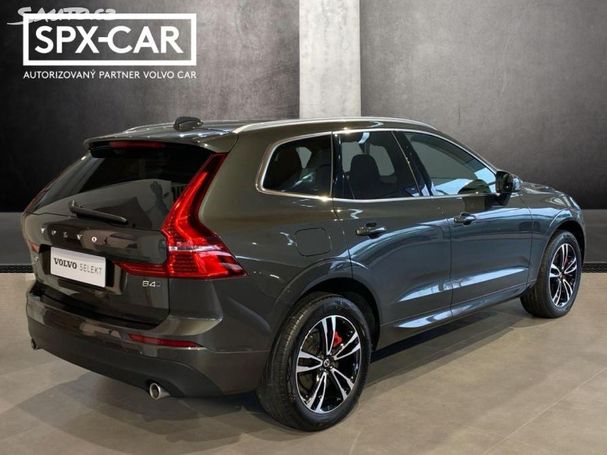 Volvo XC60 B4 AWD Momentum 145 kW image number 2