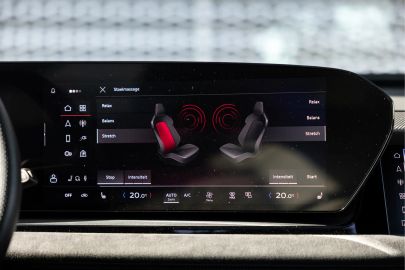 Car image 36