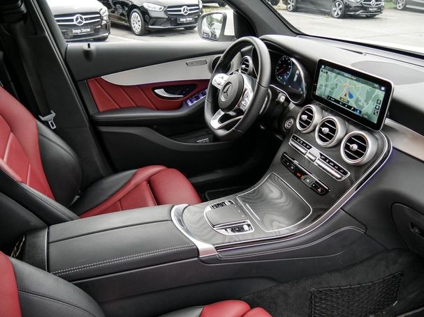 Mercedes-Benz GLC 300 e 235 kW image number 3