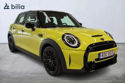 Car image 17
