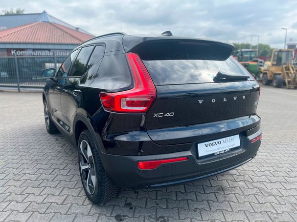 Volvo XC40 B3 Plus Dark 120 kW image number 5