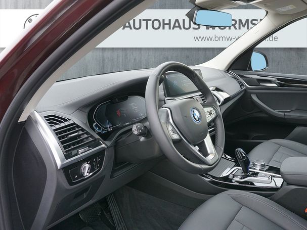 BMW iX3 210 kW image number 11