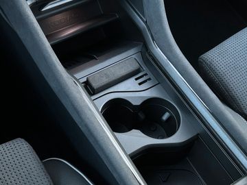 Car image 36