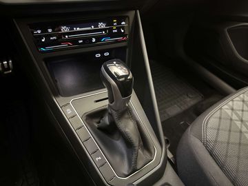 Car image 38