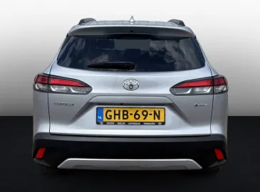 Car image 5