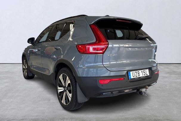 Volvo XC40 Recharge T4 Plus Dark 157 kW image number 4