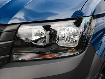 Car image 28
