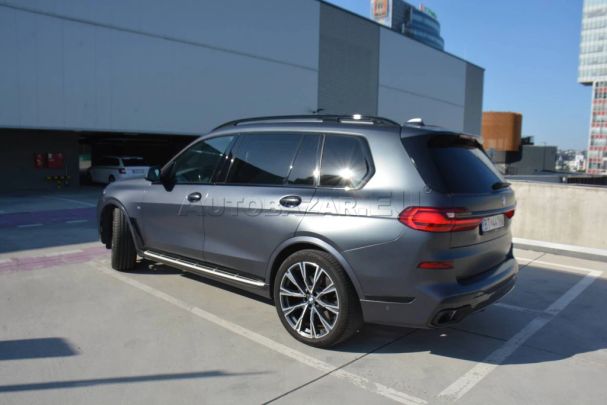 BMW X7 M xDrive 250 kW image number 9