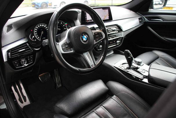 BMW 520i 135 kW image number 3