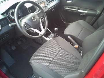 Car image 9