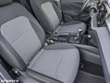 Car image 36