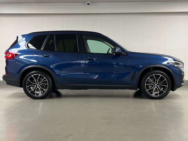 BMW X5 45e xDrive 290 kW image number 3