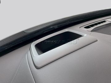 Car image 36