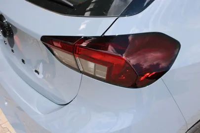 Car image 21