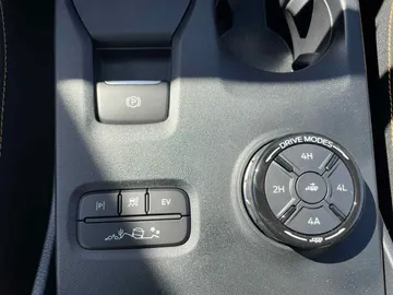 Car image 35