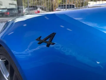 Car image 25