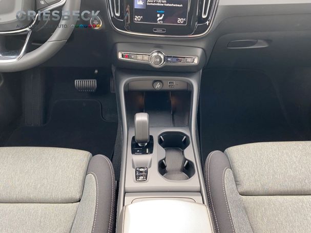 Volvo XC40 T2 Core 95 kW image number 15