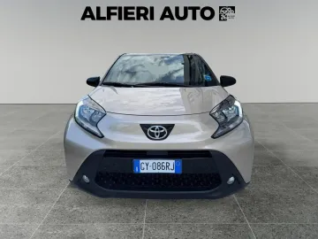 Car image 3