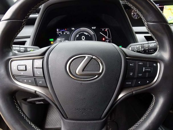 Lexus UX 250h 135 kW image number 15