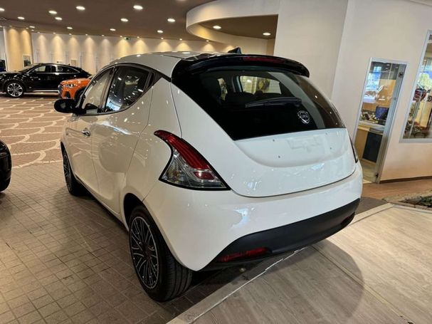 Lancia Ypsilon 51 kW image number 4