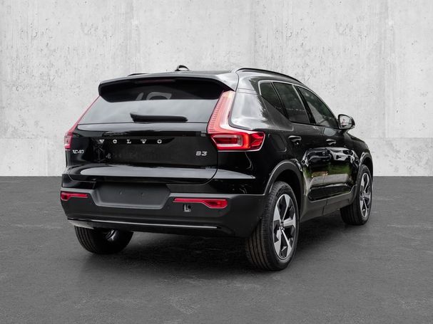 Volvo XC40 B3 Plus Dark 120 kW image number 2