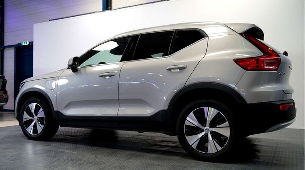 Volvo XC40 Recharge T4 155 kW image number 19