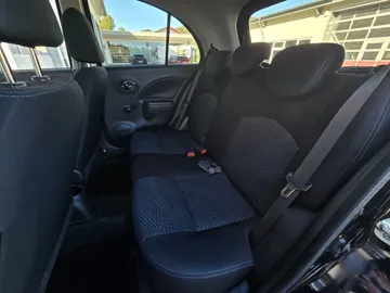 Car image 24