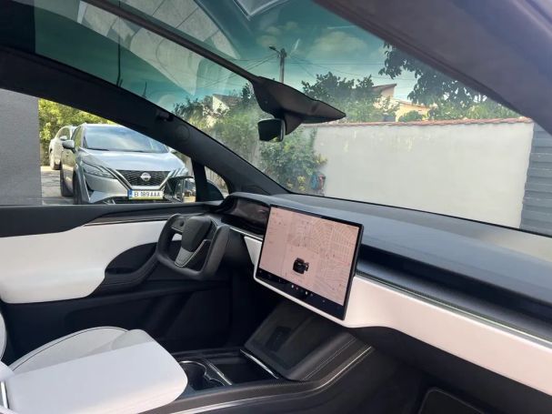 Tesla Model X 90 AWD 750 kW image number 11