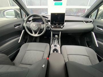 Car image 14