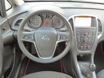 Car image 12