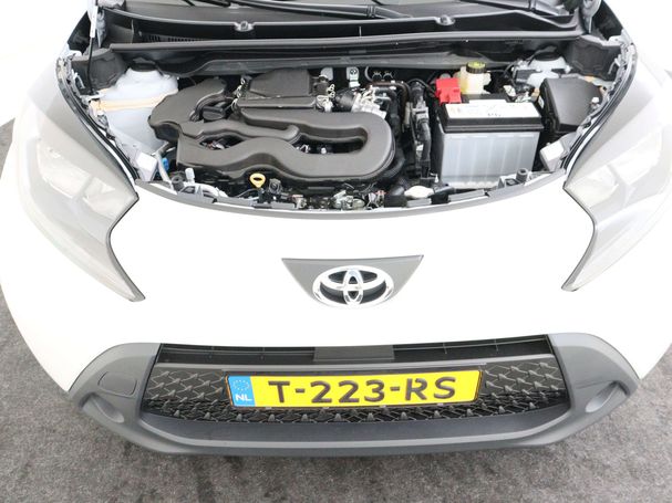 Toyota Aygo X 1.0 VVT-i CVT 53 kW image number 33