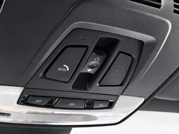 Car image 38