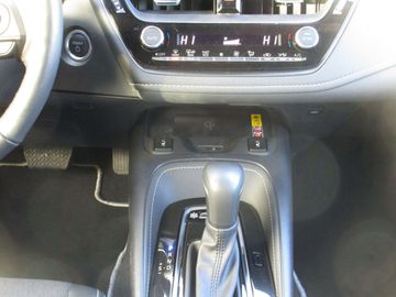 Car image 22