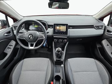 Car image 10